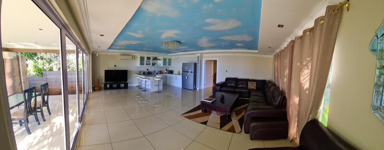 Illovo Beach House Аманзимтоти Экстерьер фото